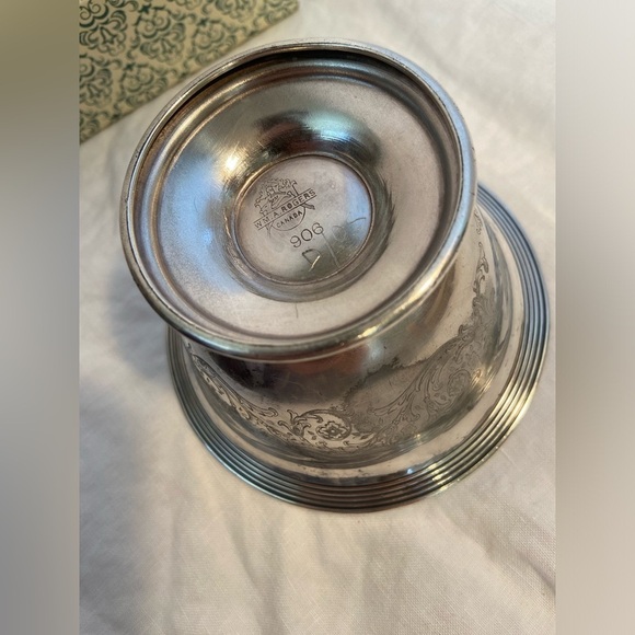 3/75$ WM.A.ROGERS Canada 906 Silver plated Antique mug/cup/bowl - Picture 5 of 15